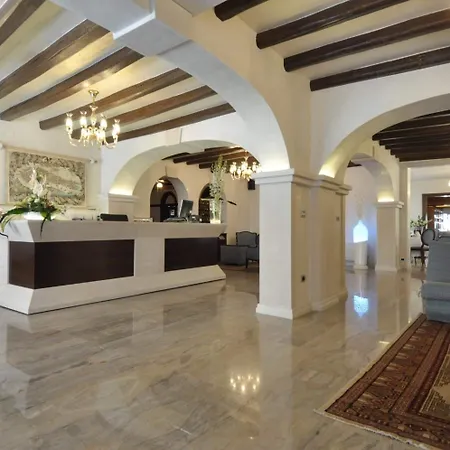 Aldo Moro Hotel 3*
